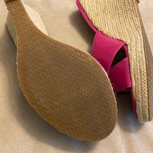 Michael Kors Hot Pink Fuchia wedges 8
